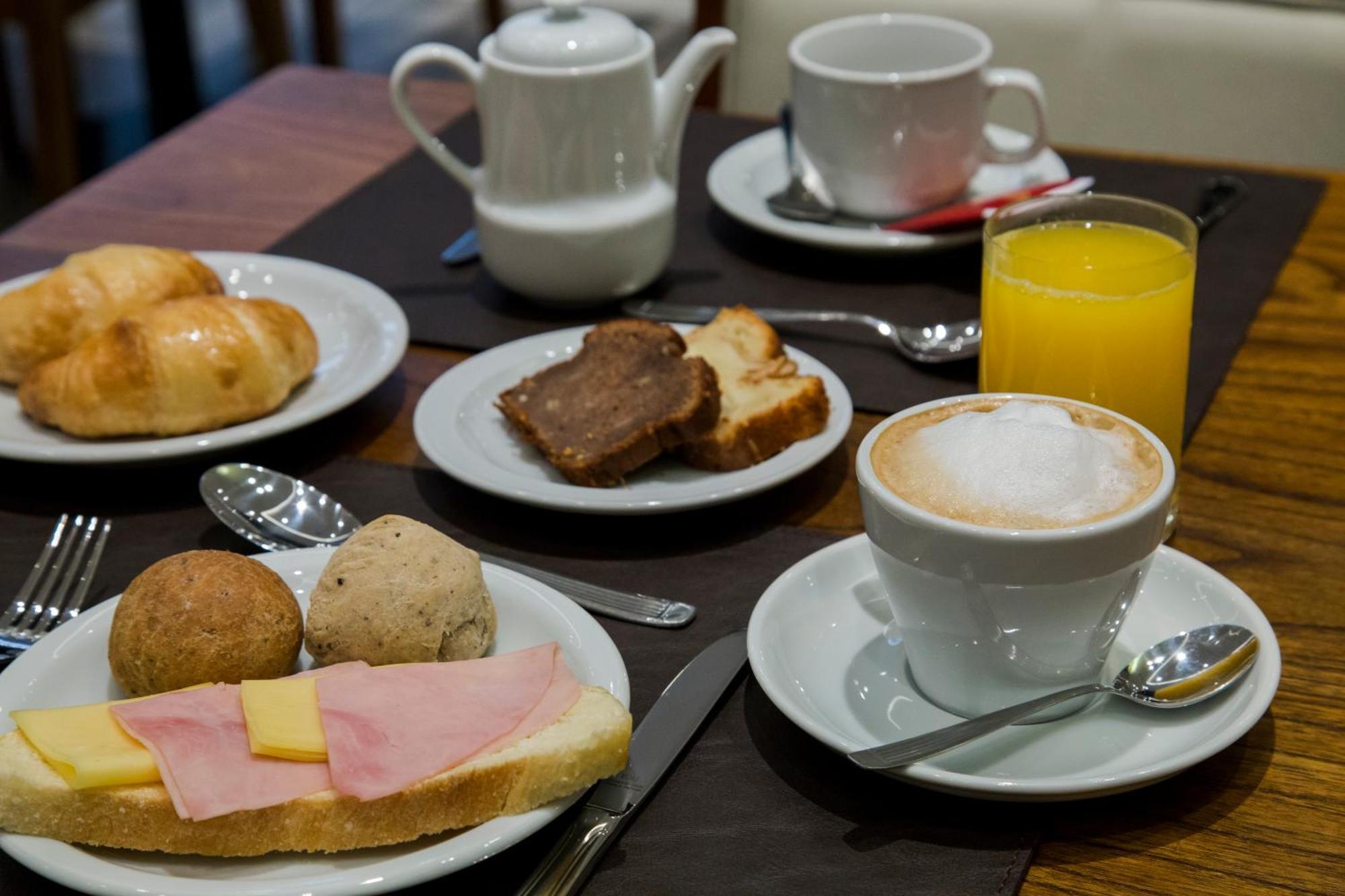 Hotel Land Plaza La Plata Luaran gambar