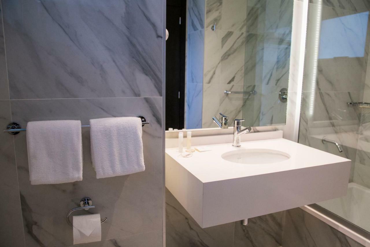 Hotel Land Plaza La Plata Luaran gambar