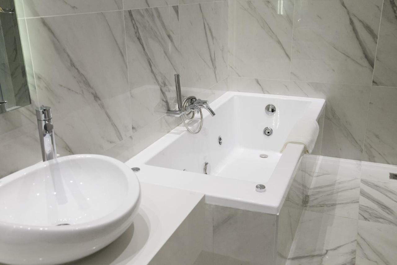 Hotel Land Plaza La Plata Luaran gambar