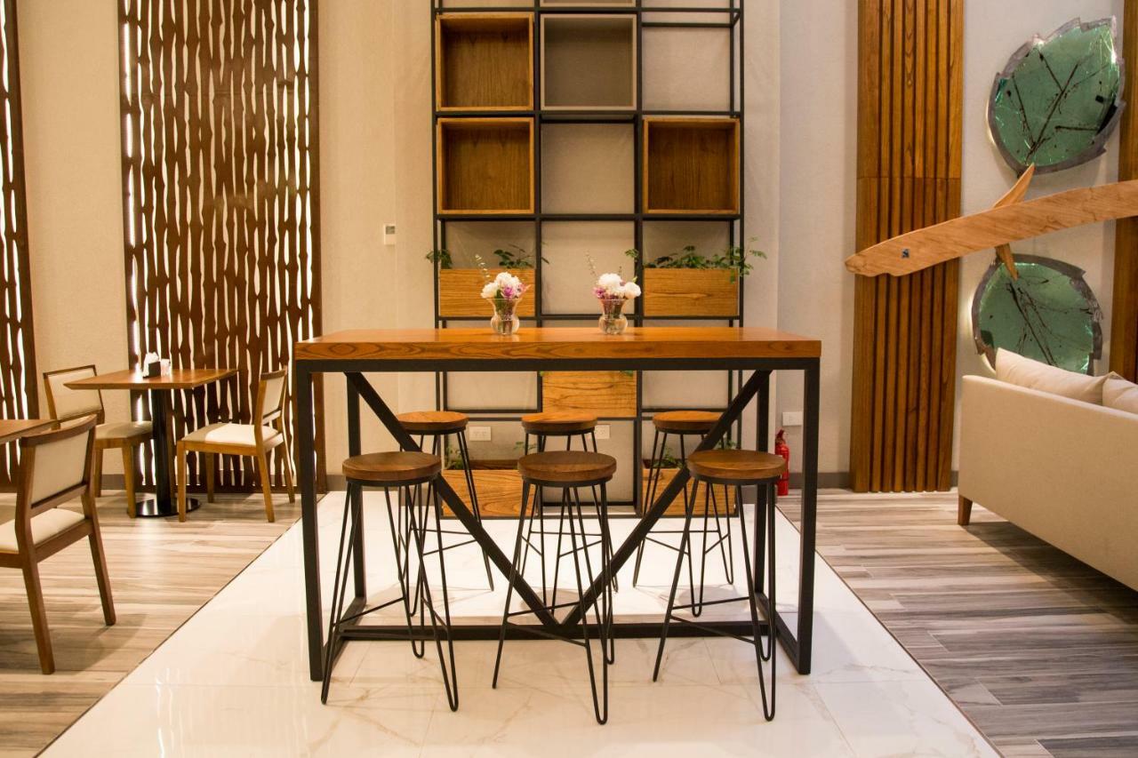 Hotel Land Plaza La Plata Luaran gambar